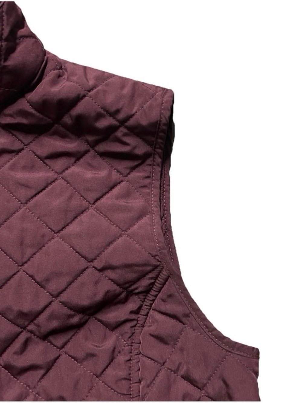 Women’s Van Heusen Plum Puffer Winter Vest Size Medium - Picture 3 of 4